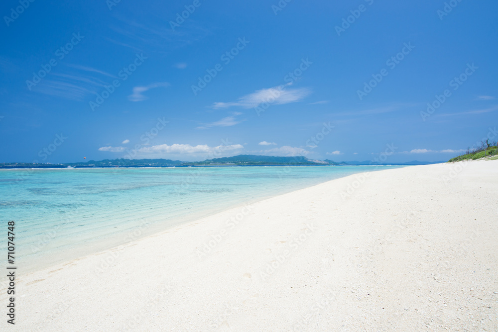 沖縄の海・水納島