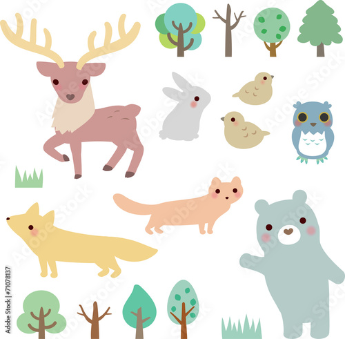 動物たちと森の木々