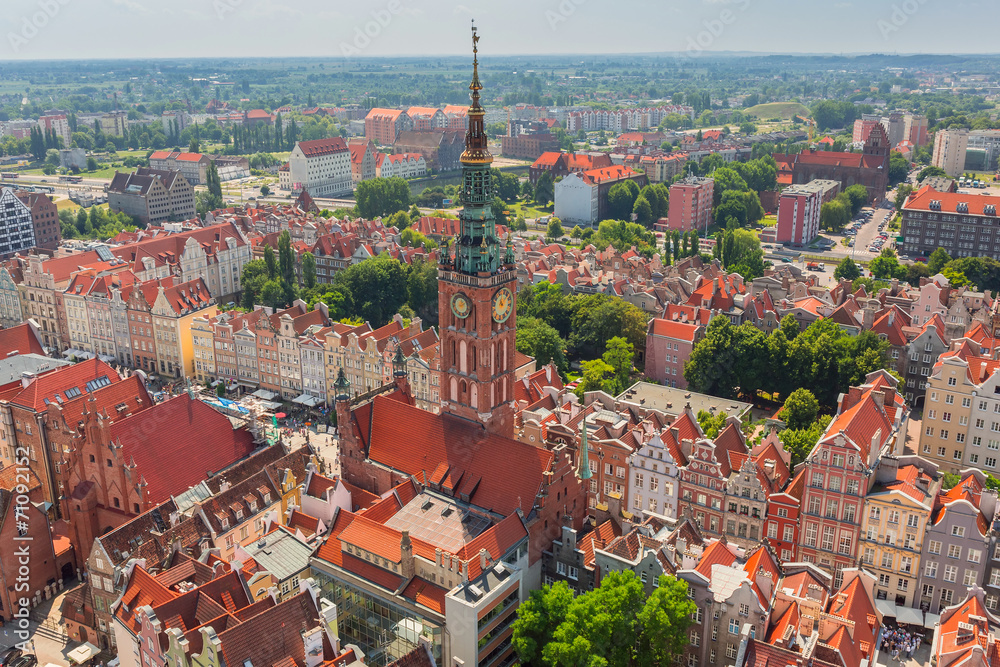 Obraz premium Historical city hall in old town of Gdansk, Poland