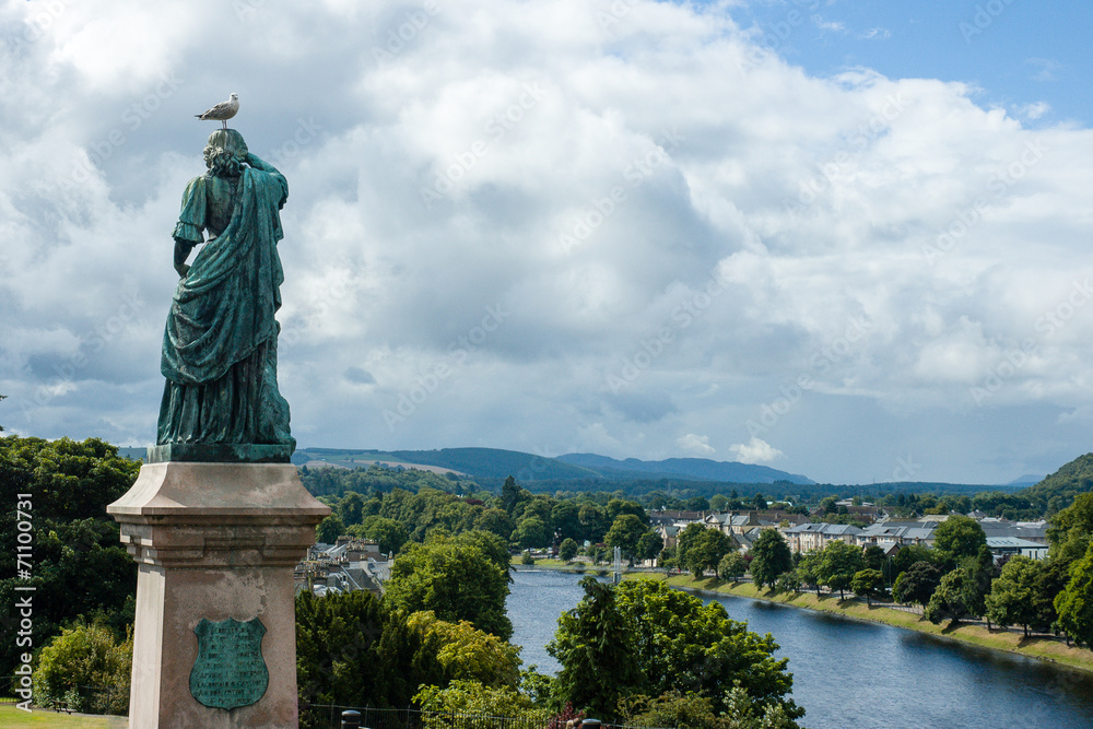 Obraz premium Inverness, Scotland - Flora Mac Donald statue