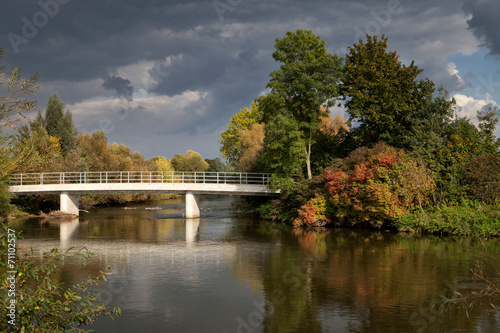 Herbst am Fluss