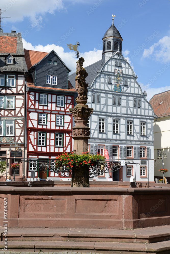 Marktplatz und Rathaus in Butzbach