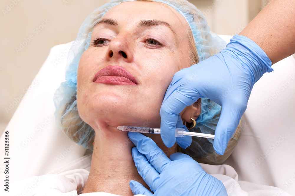 Cosmetic treatment with injection in a clinic Cosmetic treatment with injection in a clinic