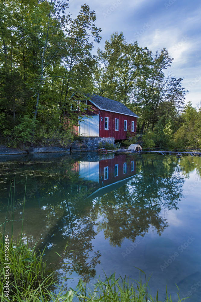 Obraz premium Mill Reflection