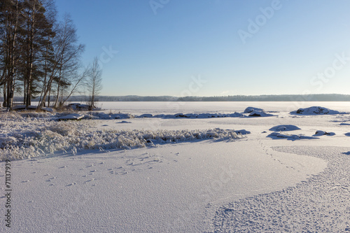 Frosty and snowy Lake Pyh  j  rvi in Tampere  Finland in winter
