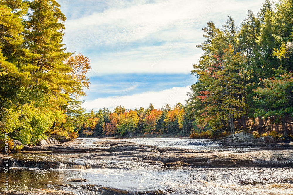 Fototapeta premium Mill falls in fall