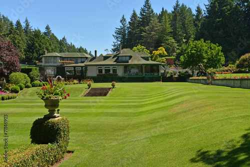 Beauifully landscaped lawns are to be seen at the Gardens