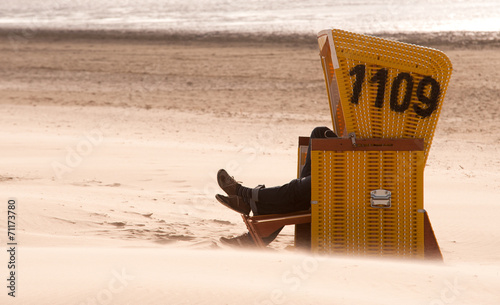 Strandkorb im Herbst