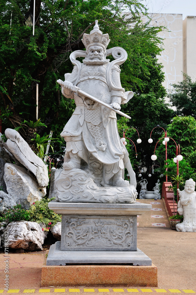 Four kings of the Buddhist sculptures.