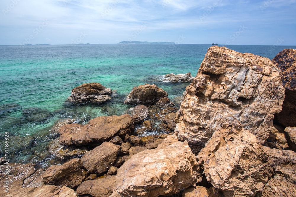 seascape of beach Koh Lan at Pattaya, Thailand in summer