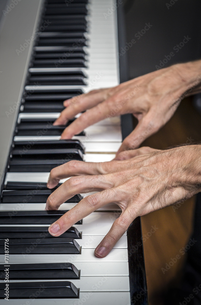 Fototapeta premium hands pianist playing