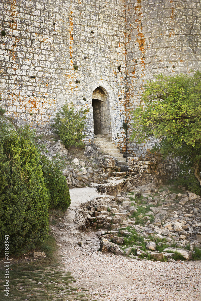 Fototapeta premium Peyrepertuse castle gate