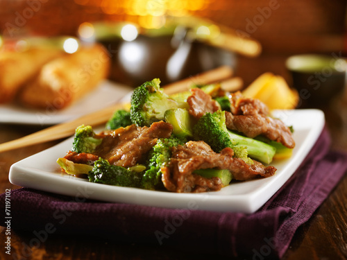 beef and broccoli chinese stirfry