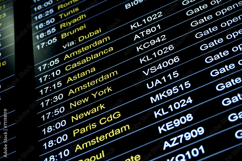 Departures flight information schedule in international airport - obrazy, fototapety, plakaty 