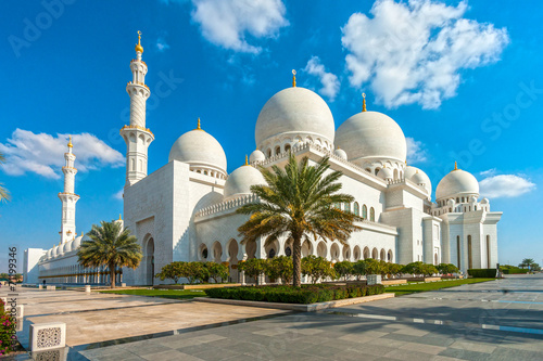 Sheikh Zayed Mosque, Abu Dhabi, United Arab Emirates.