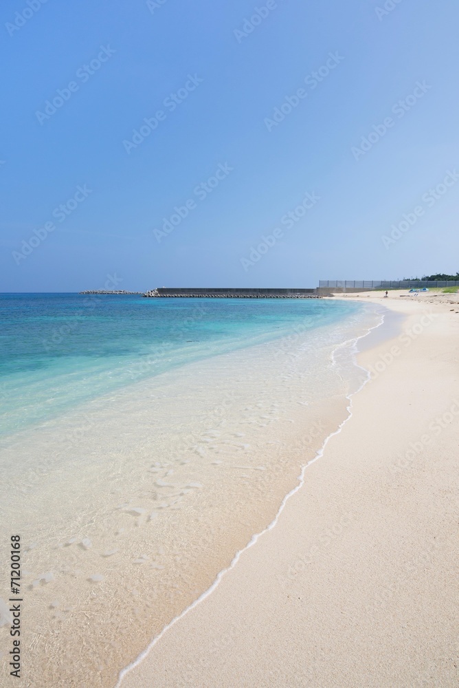 沖縄のビーチ・久高島
