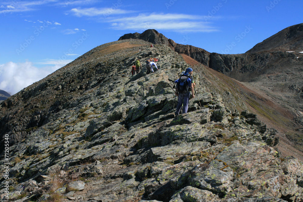Randonneurs sur l'Arête de Brouffier, alt 2650 m