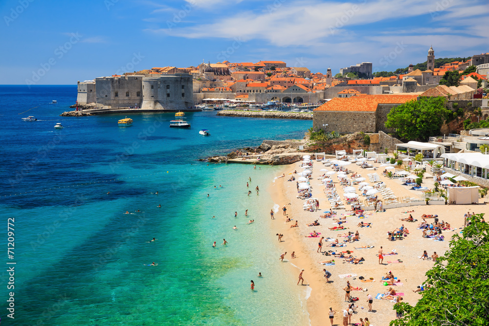 Fototapeta premium Old town and the beach, Dubrovnik Croatia