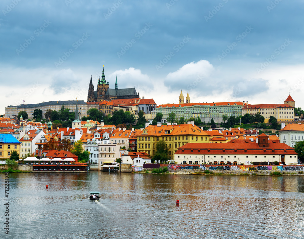Obraz premium Lesser Town and Castle District (Hradcany) in Prague