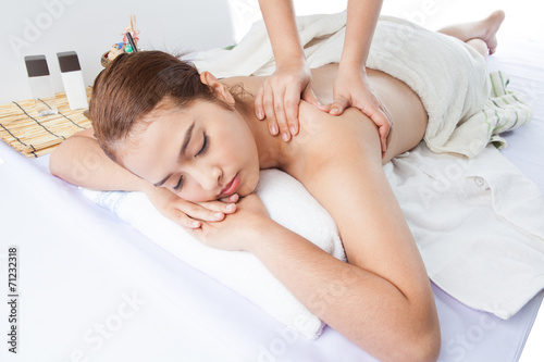 Massage Techniques I © Mckyartstudio