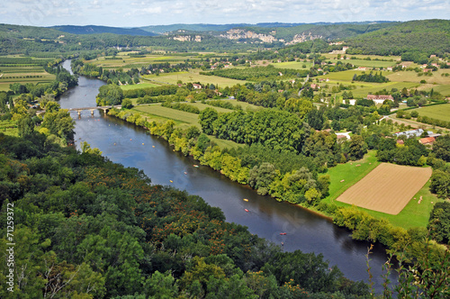 La valle della Dordogna a Domme