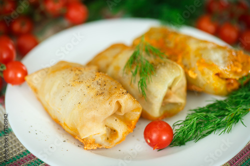 braised cabbage leaves wrapped rolls