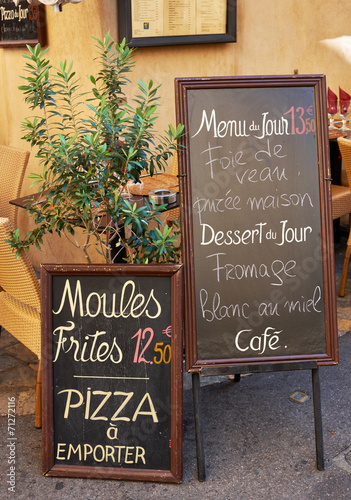 Fototapeta Naklejka Na Ścianę i Meble -  French street restaurant menu