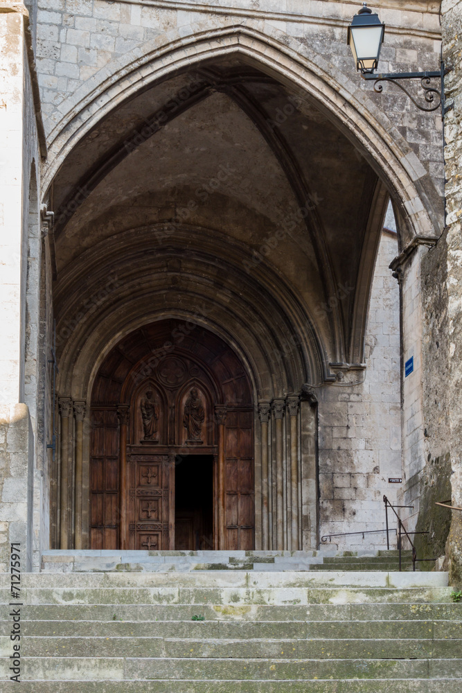 Porte d'entrée Cathédrale Saint-vincent