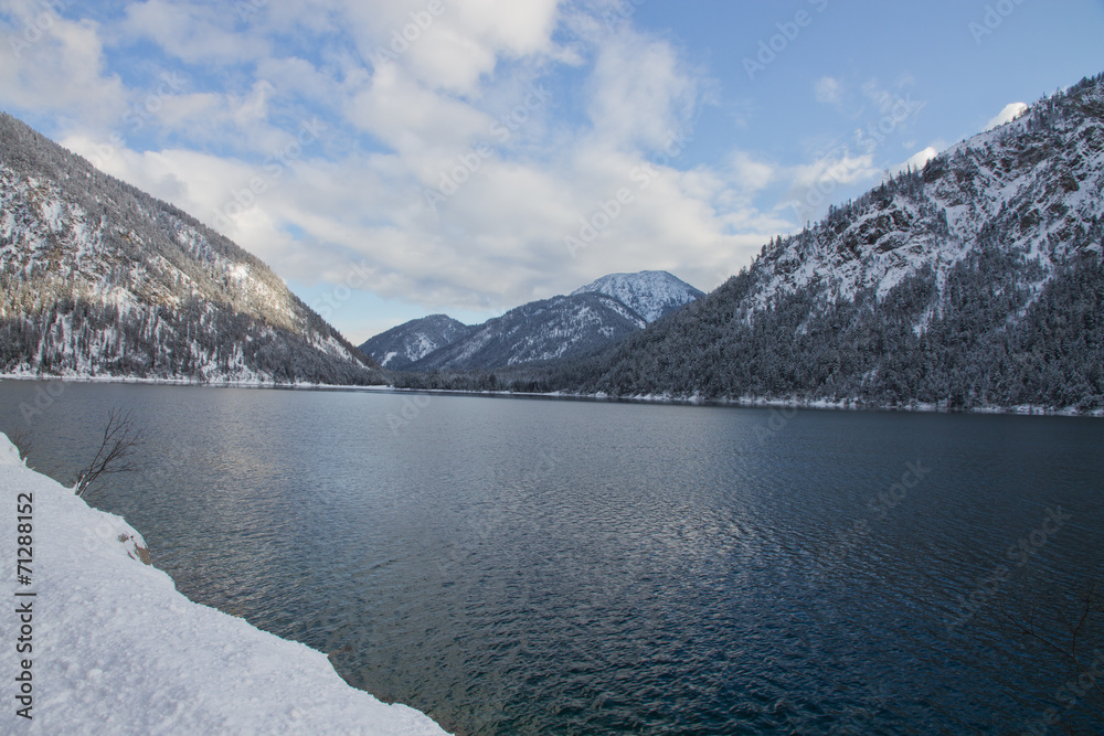 Obraz premium Reflection at Plansee (Plan Lake), Alps, Austria
