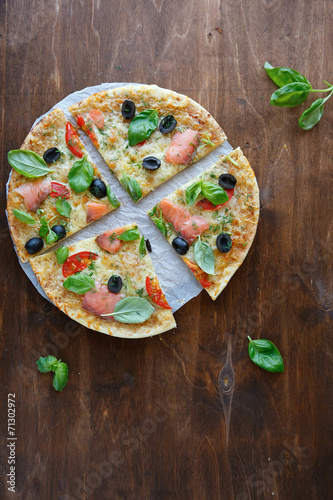 pizza with smoked salmon