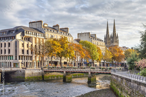 Obraz na płótnie Bridge over river Odet in Quimper, Bretagne, France w salonie