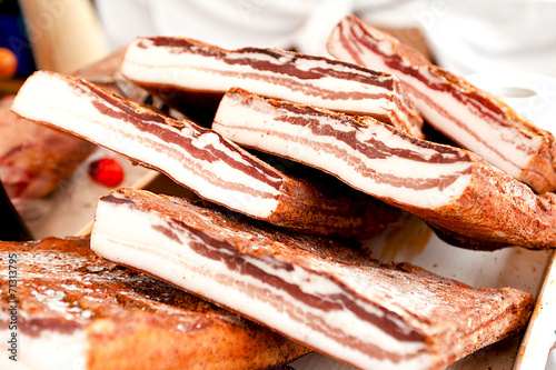 Pancetta affumicata ale mercato