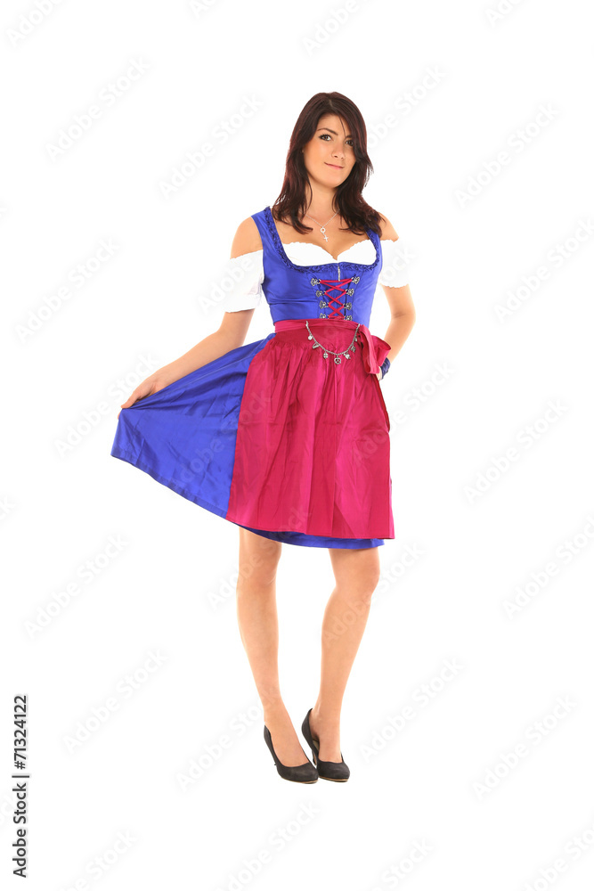 Junge Frau im Dirndl