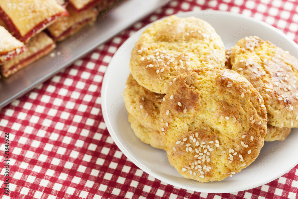 crispy biscuit with seasame for refresment crispy biscuit with seasame for refresment