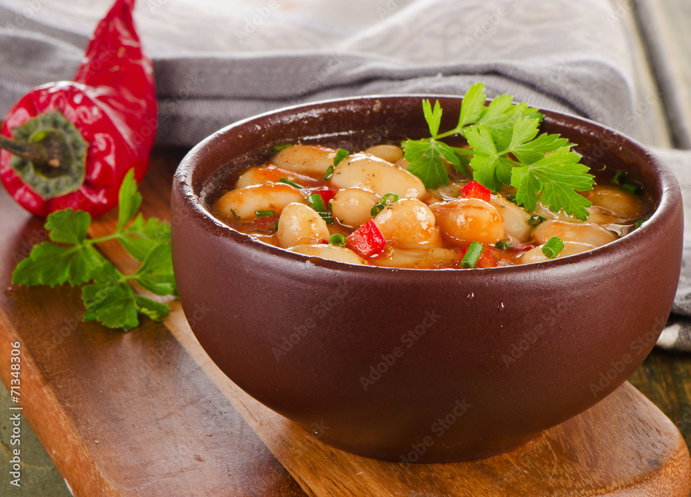 Baked beans with fresh herbs Baked beans with fresh herbs