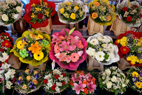 Fototapeta Naklejka Na Ścianę i Meble -  City of Nice - Flowers on the street market