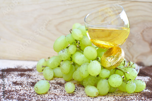 Verre de vin blanc liquoreux photo