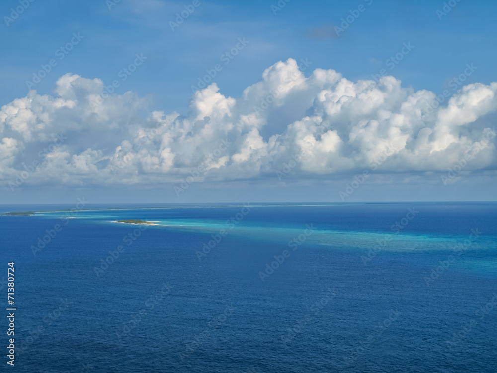 Fototapeta premium aerial view of island in maldives