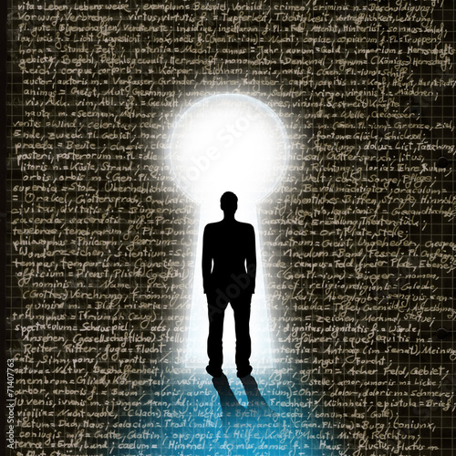 Silhouette eines Studenten vor Schlüsselloch