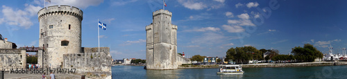 Tours de la chaîne et de Saint Nicolas - La Rochelle photo