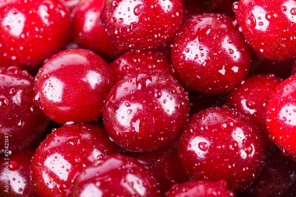 red cherry red cherry