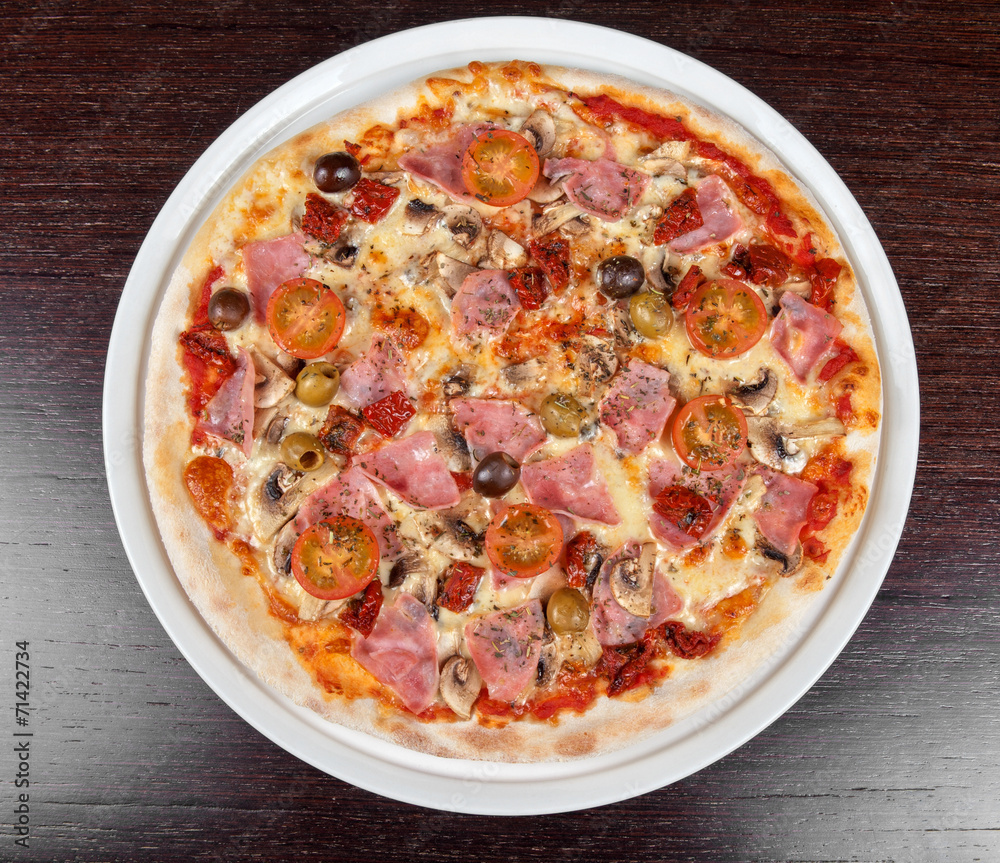 pizza with ham and mushrooms pizza with ham and mushrooms