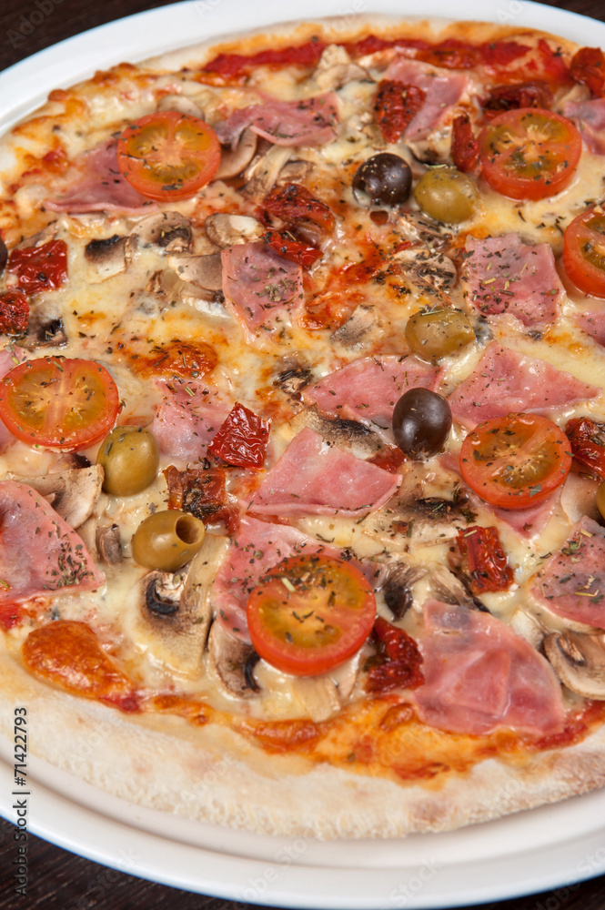 pizza with ham and mushrooms pizza with ham and mushrooms