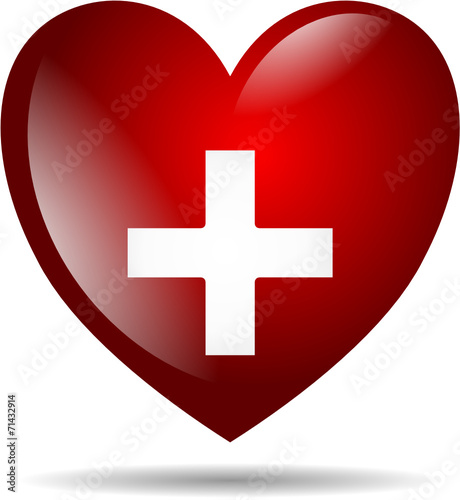 Herz mit Kreuz isoliert