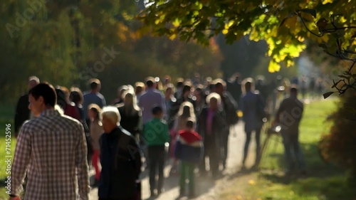 Wallpaper Mural Crowd in the park slow motion Torontodigital.ca