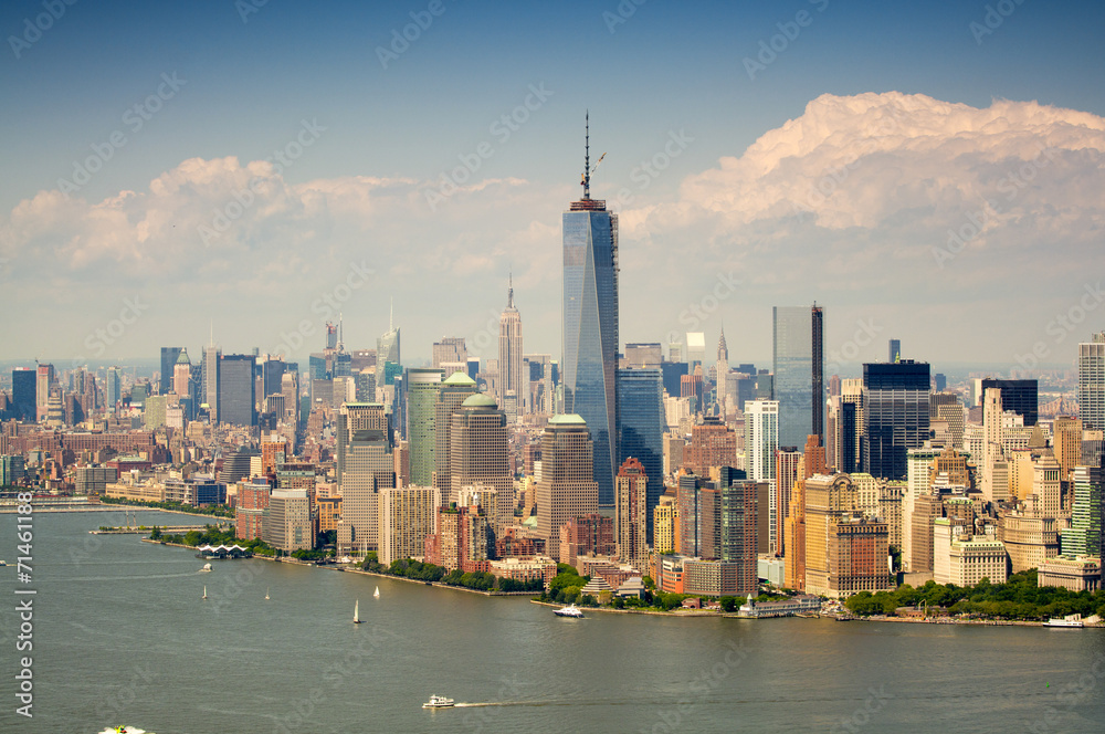 Obraz premium Cityscape view of Lower Manhattan as seen from helicopter, New Y