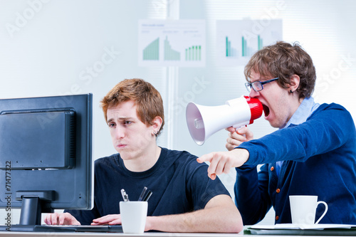 Foto misunderstanding arguing and harassing each other