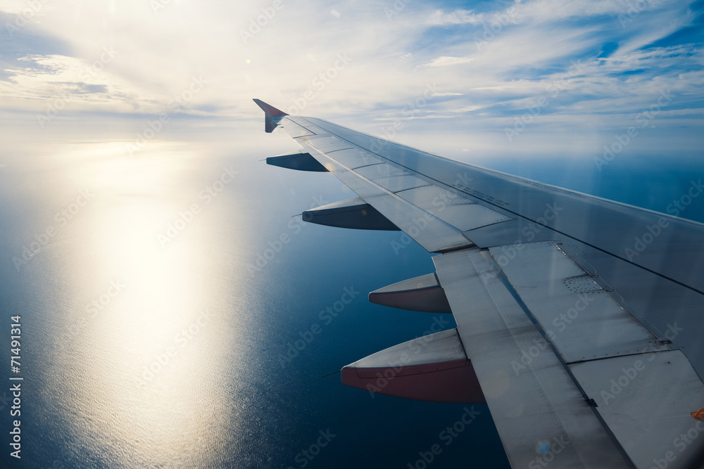 Landing. Landing.