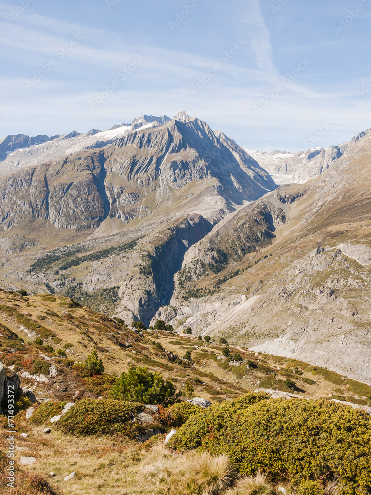 Fototapeta premium Riederalp, Dorf, Gletscher, Schweizer Alpen, Wallis, Herbst