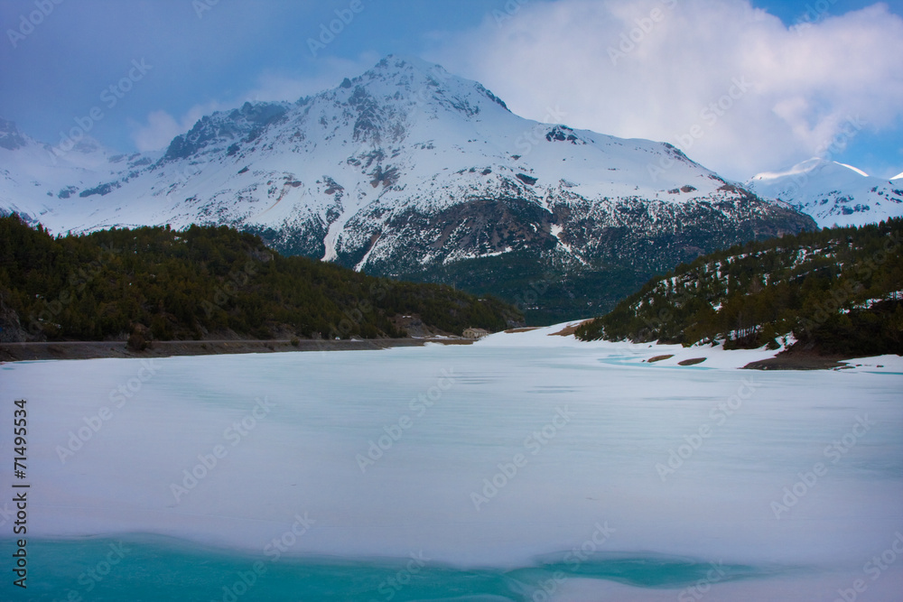 Alpine lake
